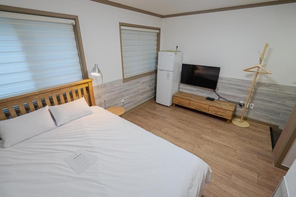 Daecheon Sagwanamu Pension Порён Номер фото